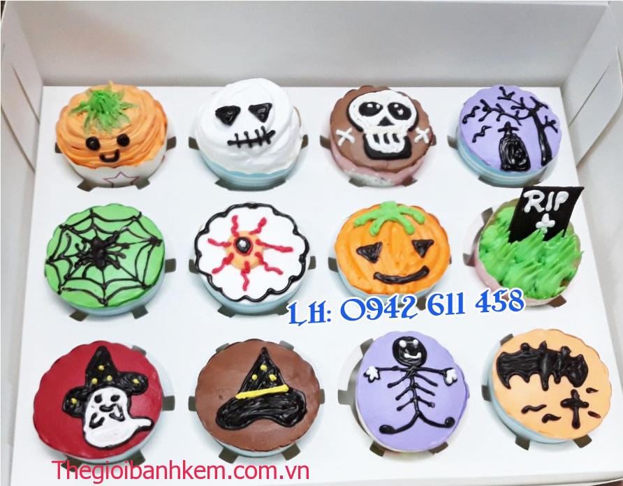 Bánh cupcake Halloween Mã CC15