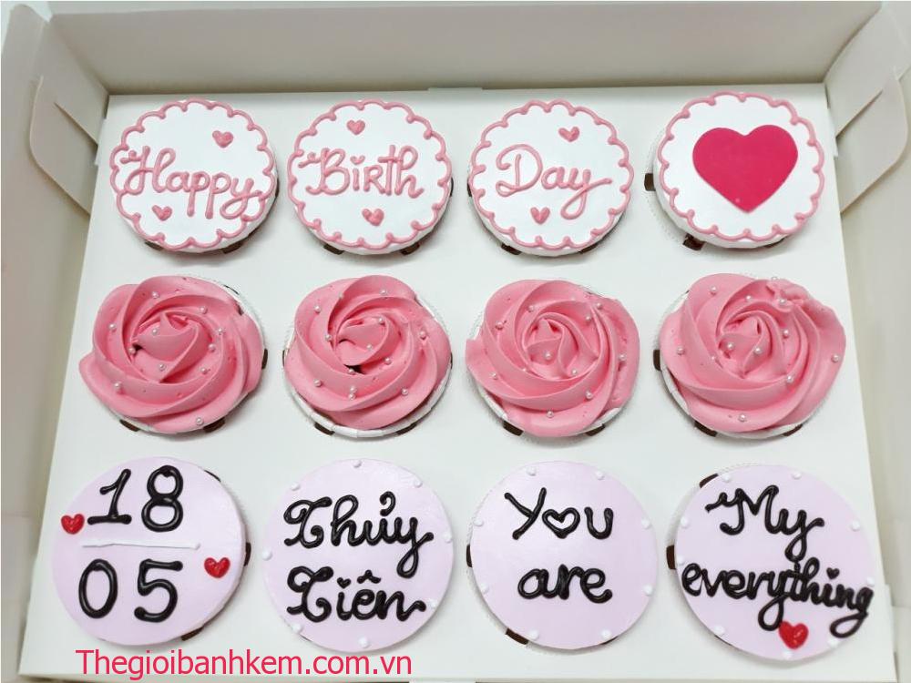 Bánh cupcake sinh nhật mã CC61