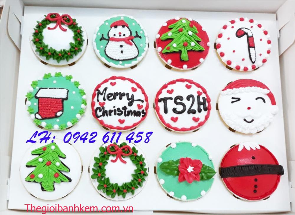 Banh cupcake cc20